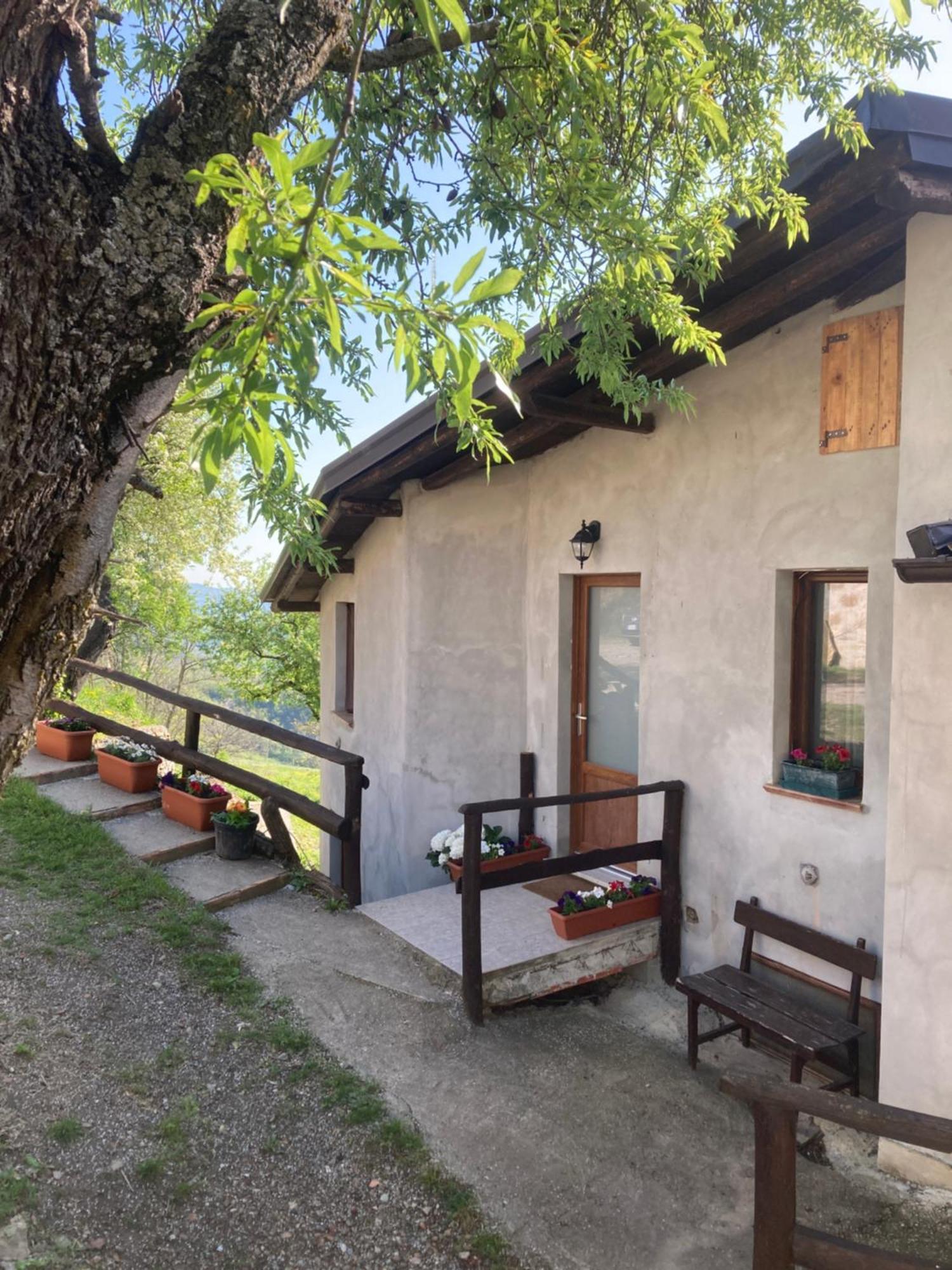 Casa Nella Natura A Bobbio Luaran gambar